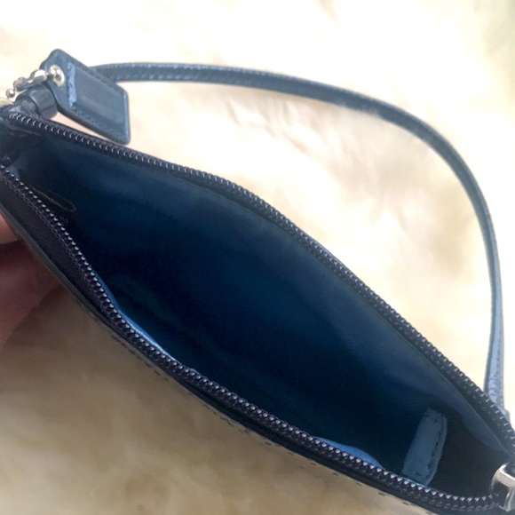 COACH wristlet purse - Picture 2 of 4